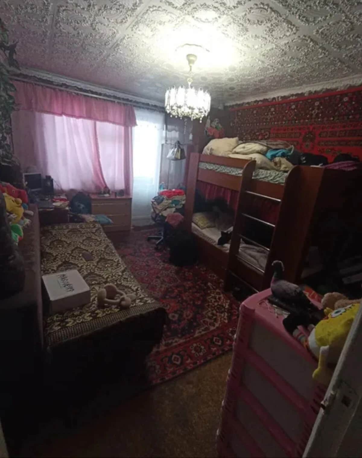 2-кімнатна квартира, Охтирка: косметичний ремонт, душова кабіна - фото 1