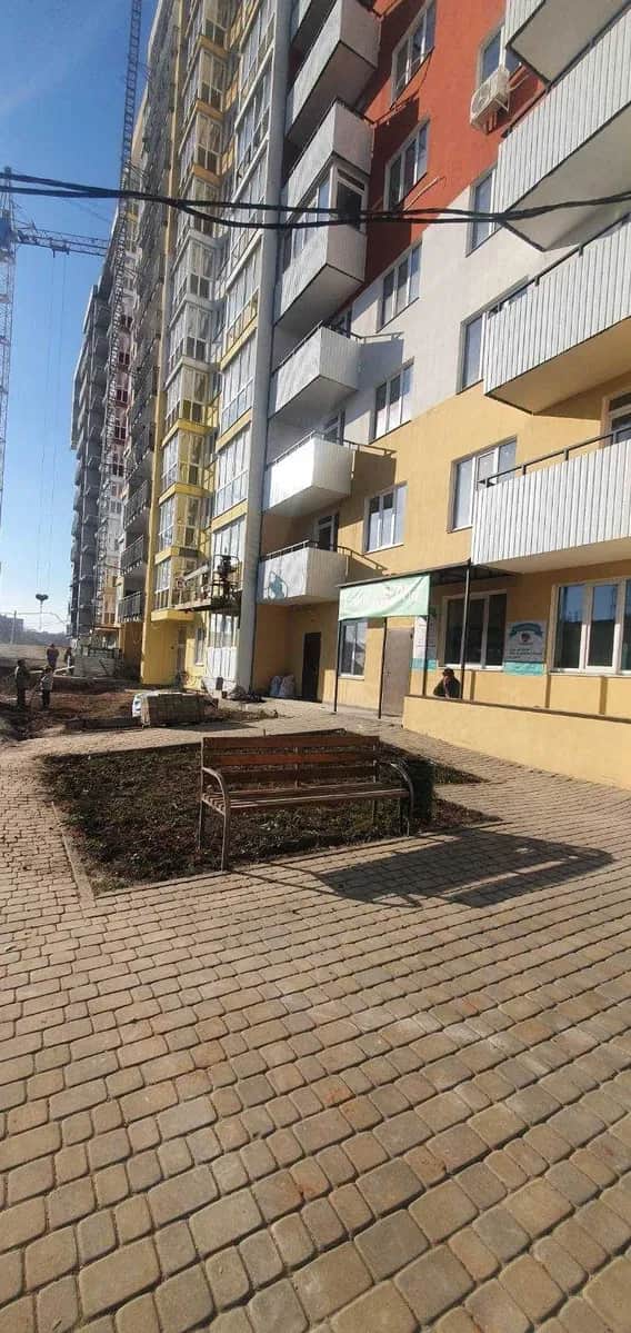 Приміщення у ЖК Меридиан: фасадне, окремий вхід, 12-та секція - фото 1