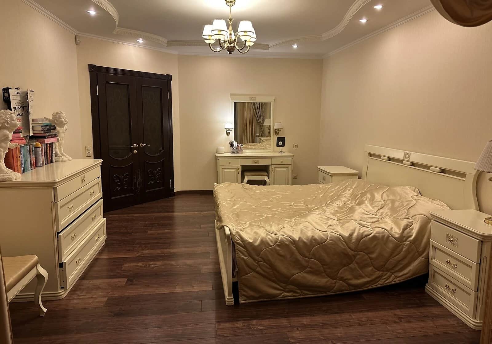 4-кімнатна квартира, Автозаводський: паркомісце, автономна котельня - фото 2
