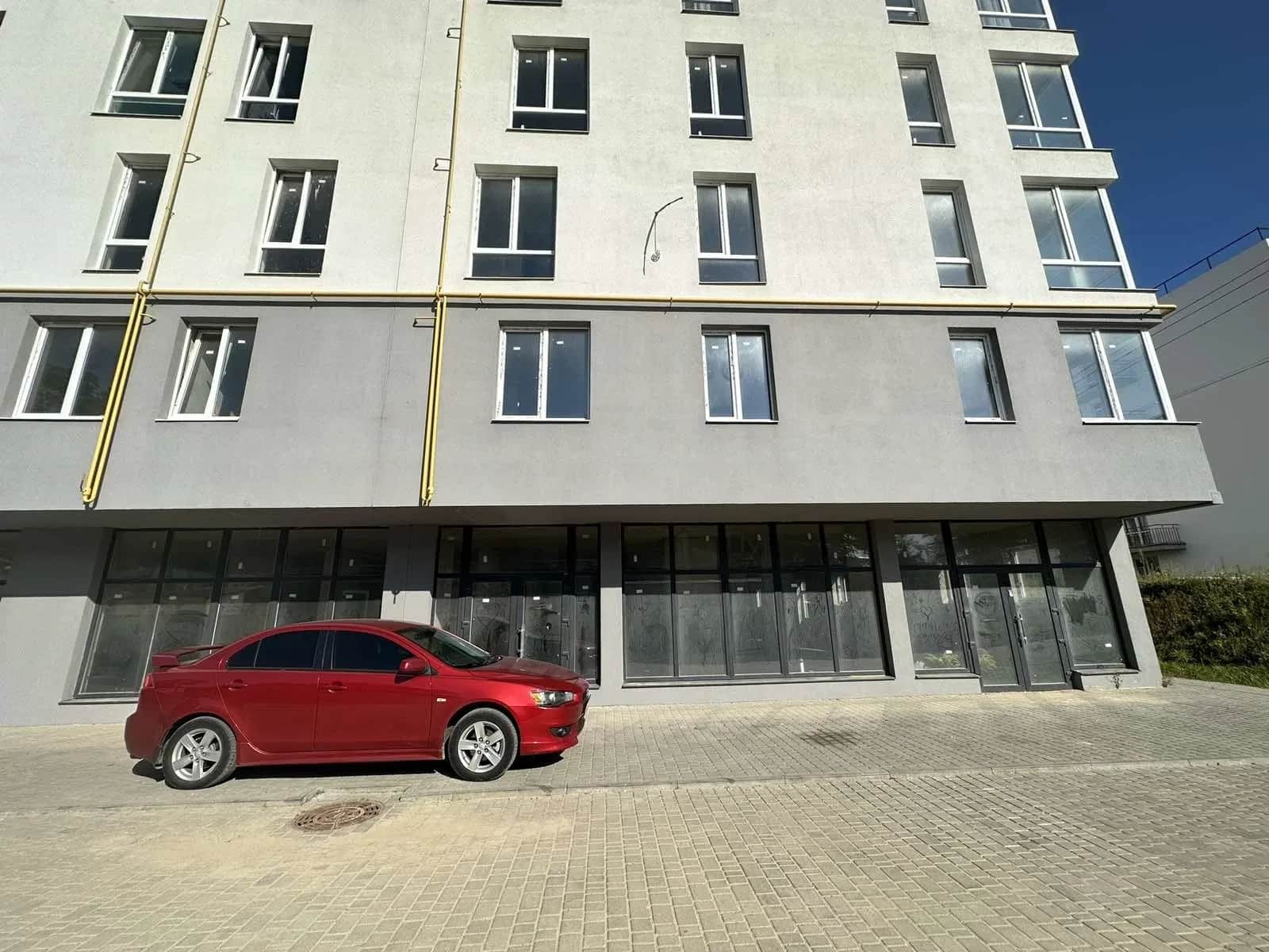Приміщення, Малехів: фасадне, 2 входи, перша лінія - фото 2