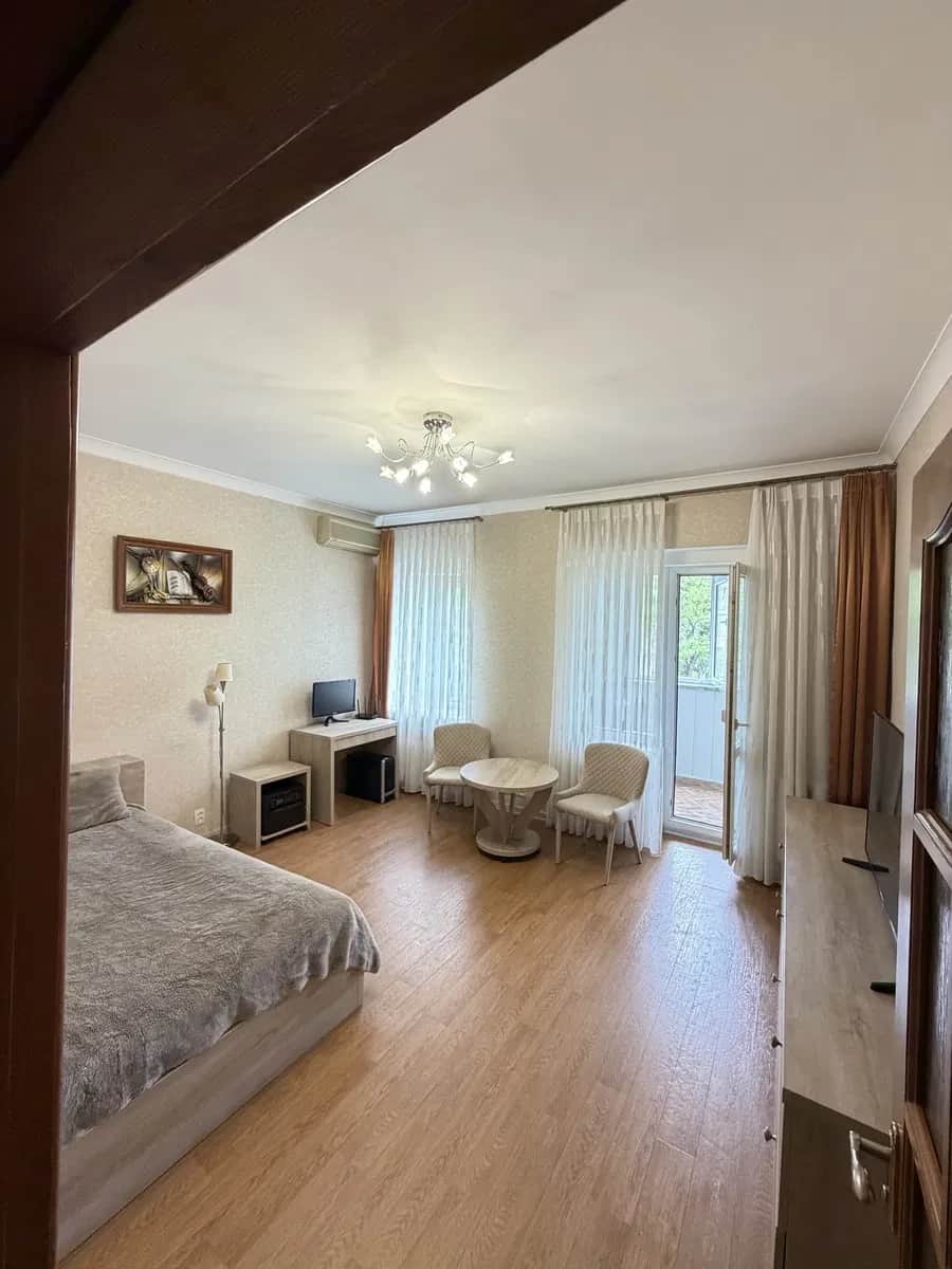 2-кімнатна квартира, Приморський: новий ремонт, меблі й техніка - фото 1