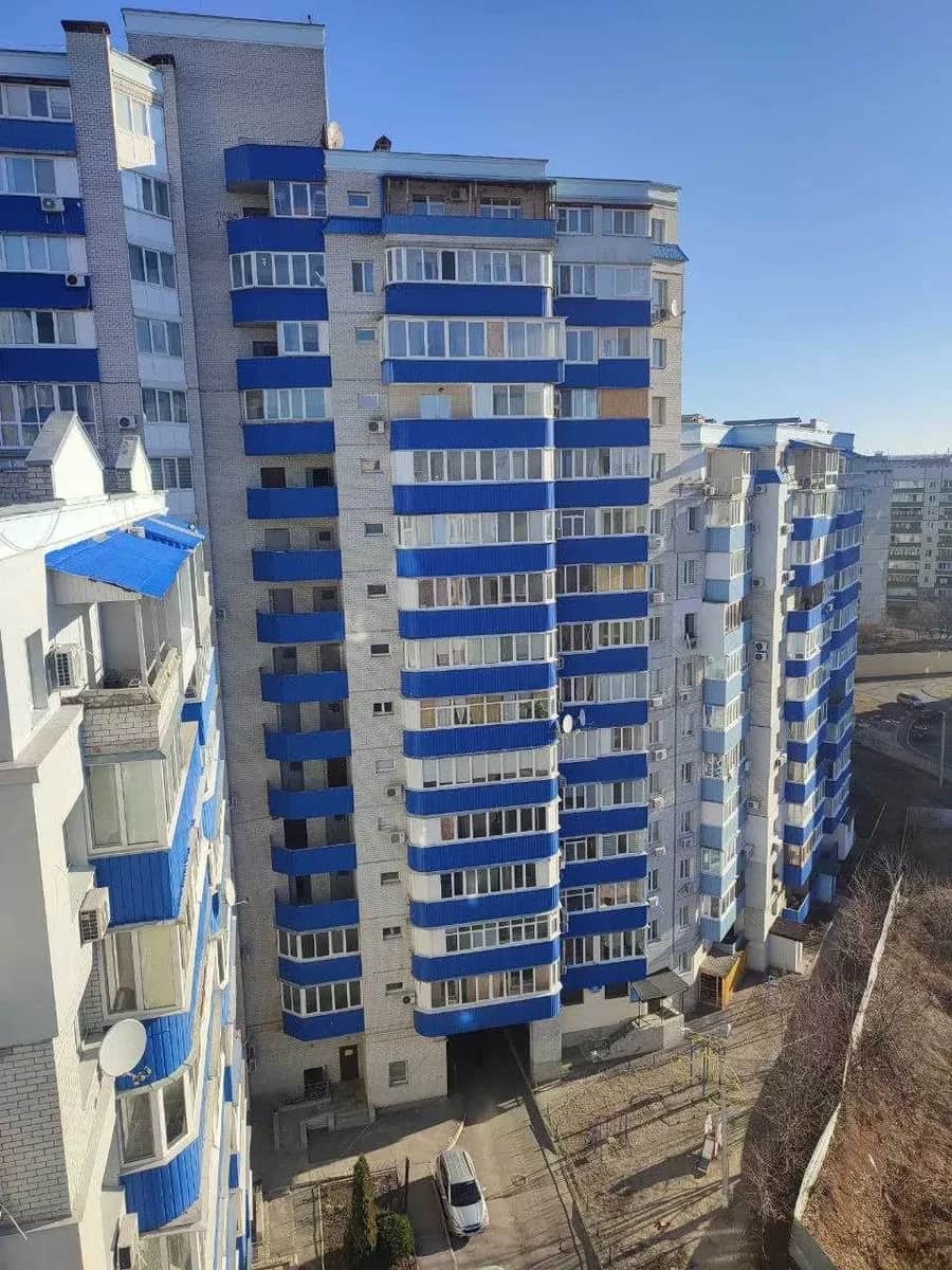 3-кімнатна квартира у ЖК Родниковая 9а: дизайнерський ремонт, два балкони - фото 1