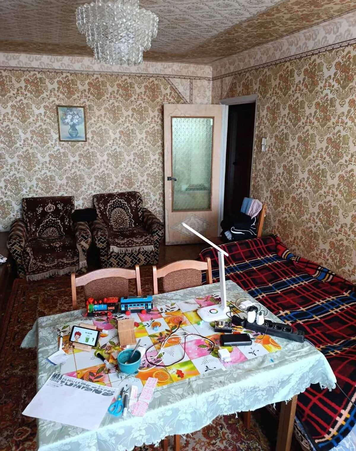 3-кімнатна квартира, Новомиргород: цегляні стіни, газове опалення - фото 1