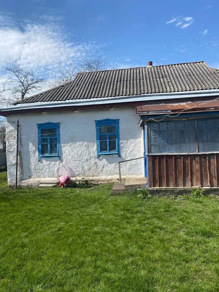 Будинок, Кононівка: 35 соток, пічне опалення, 2 сараї - фото 1