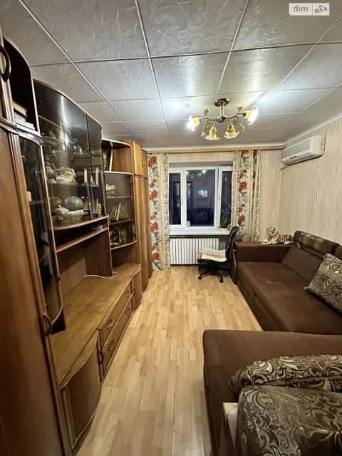 Кімната, Лєнпоселище: косметичний ремонт, бойлер - фото 2