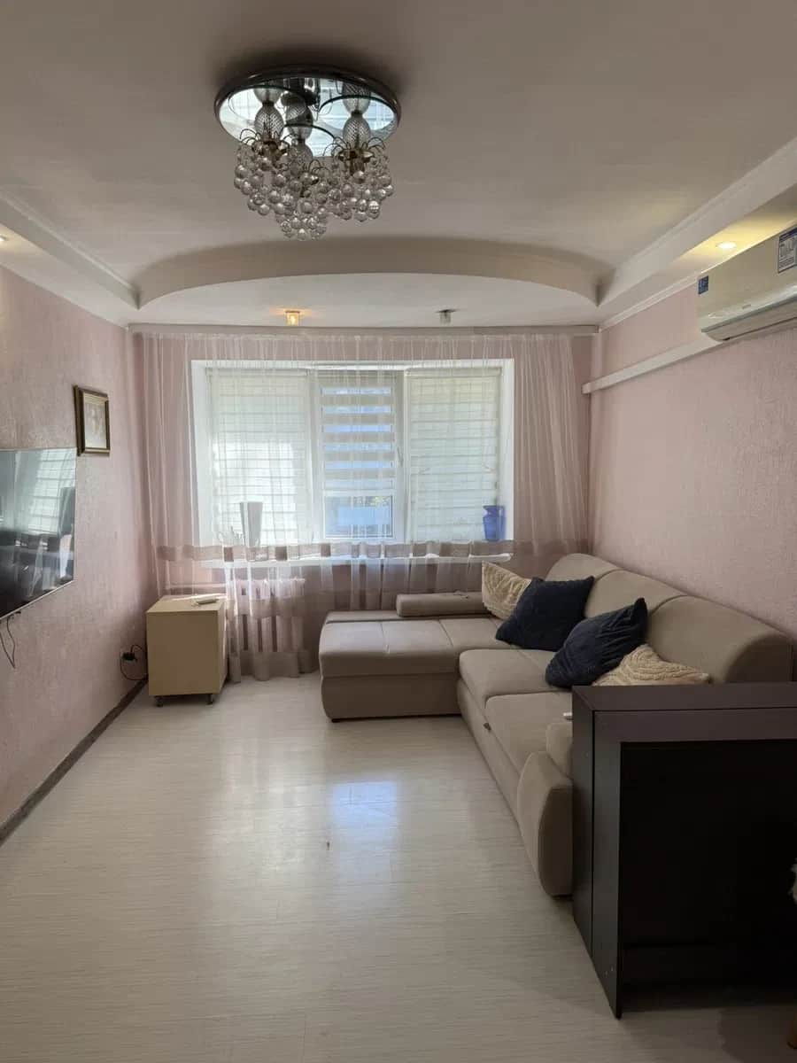 2-кімнатна квартира, Подільський: стіни 60 см, кухня 10 м² - фото 1
