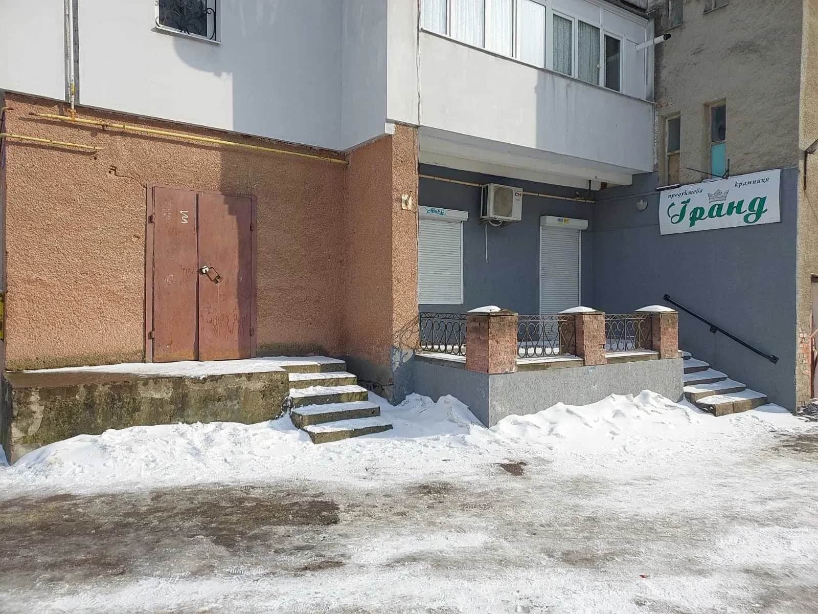 Приміщення, Калуш: склад 30 м², зал 26,4 м² - фото 1