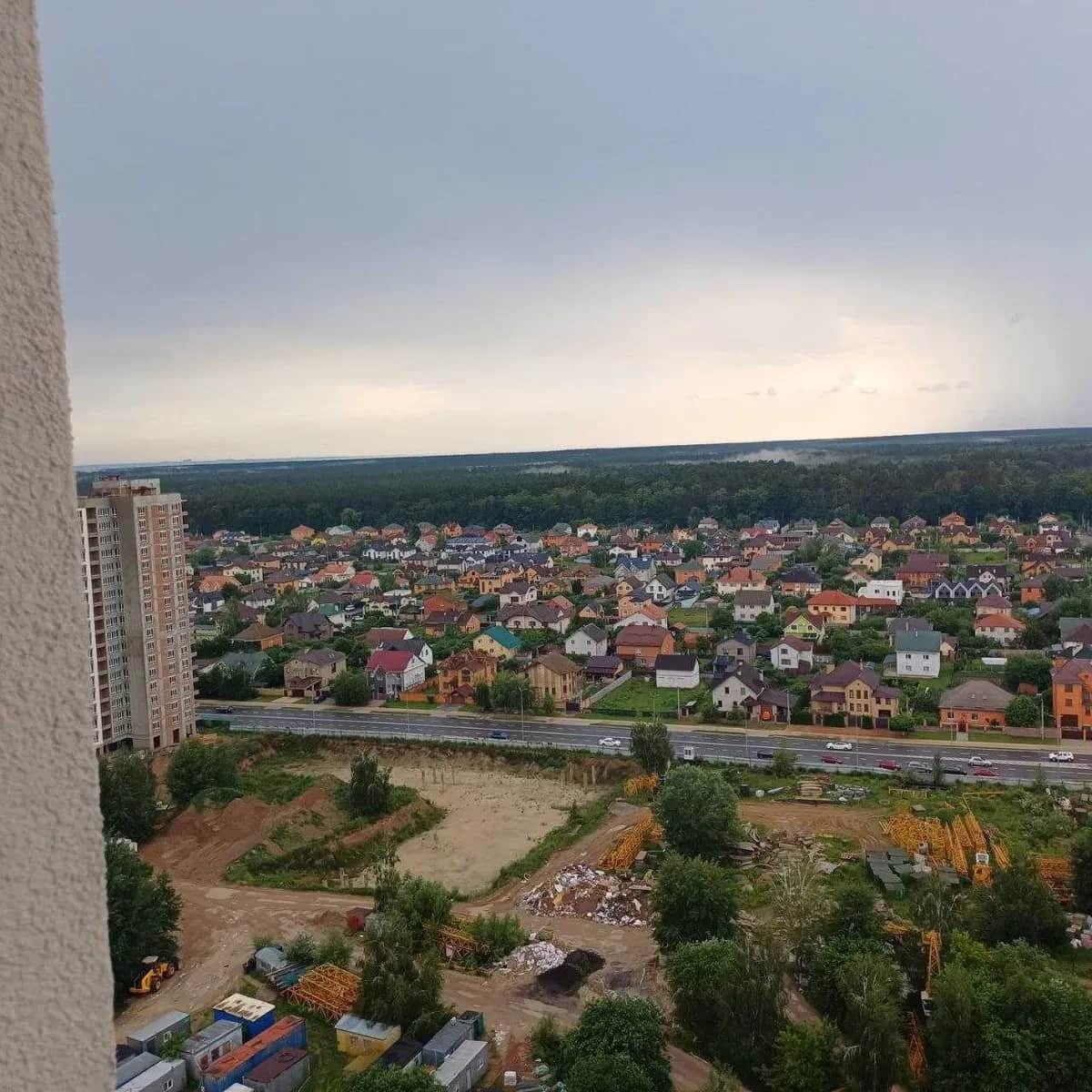 2-кімнатна квартира у ЖК Лісовий квартал: панорамні вікна, генератор - фото 2