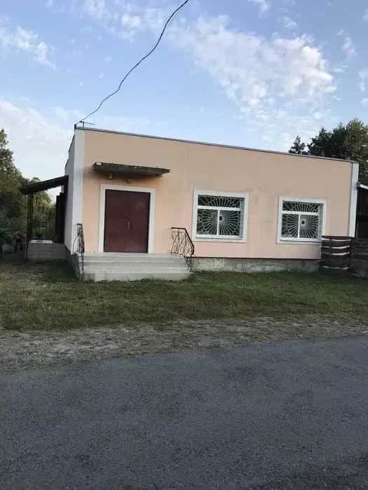 Будинок, Луб'яна: торгівля та кафе, переобладнання під житло - фото 1