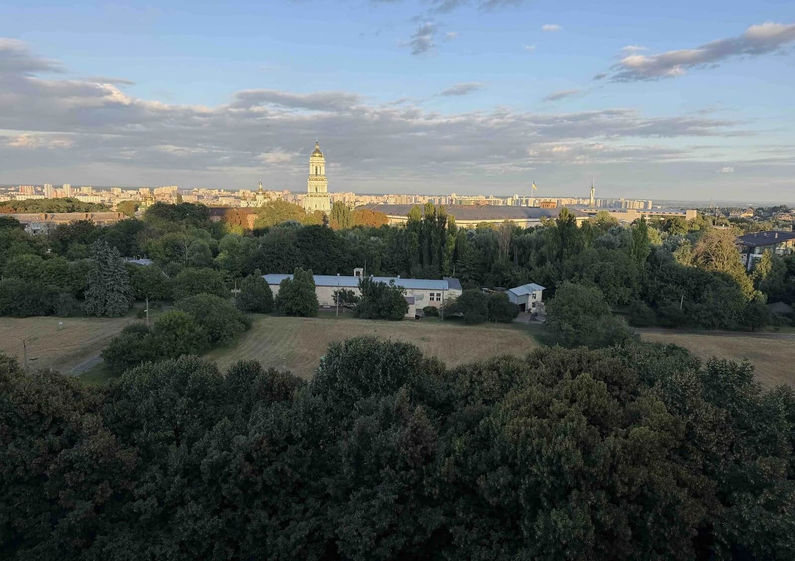 2-кімнатна квартира, Печерськ: метро Арсенальна, можна з малими дітьми - фото 1