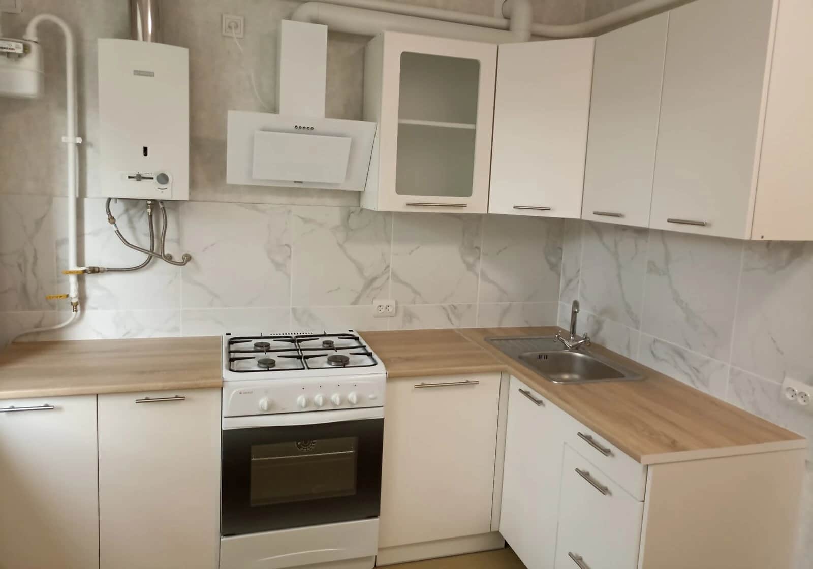 2-кімнатна квартира, Розвилка: вода, опалення і газ без світла - фото 1