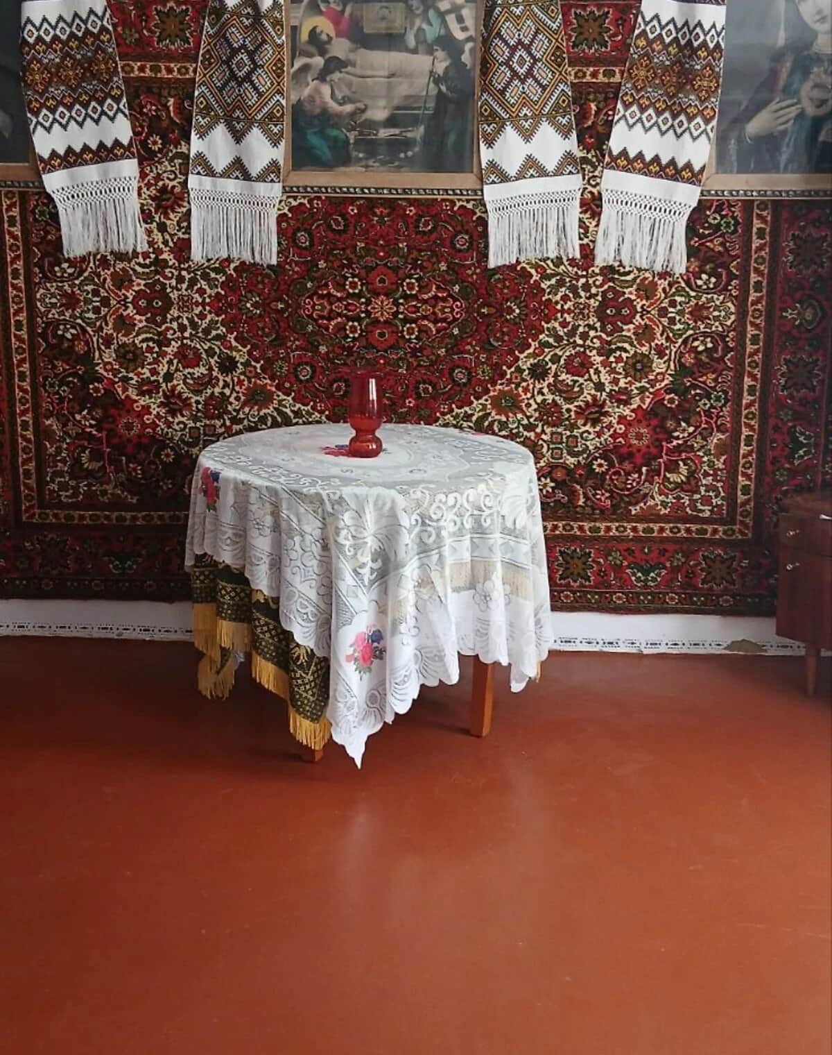 Будинок, Поточище: веранда, свердловина, індивідуальне опалення - фото 1