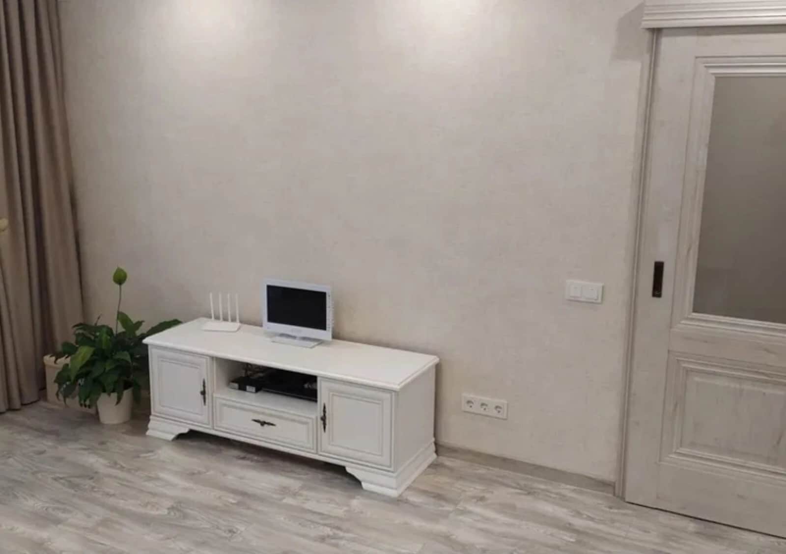 1-кімнатна квартира, Шостка: євроремонт, роздільний санвузол - фото 1