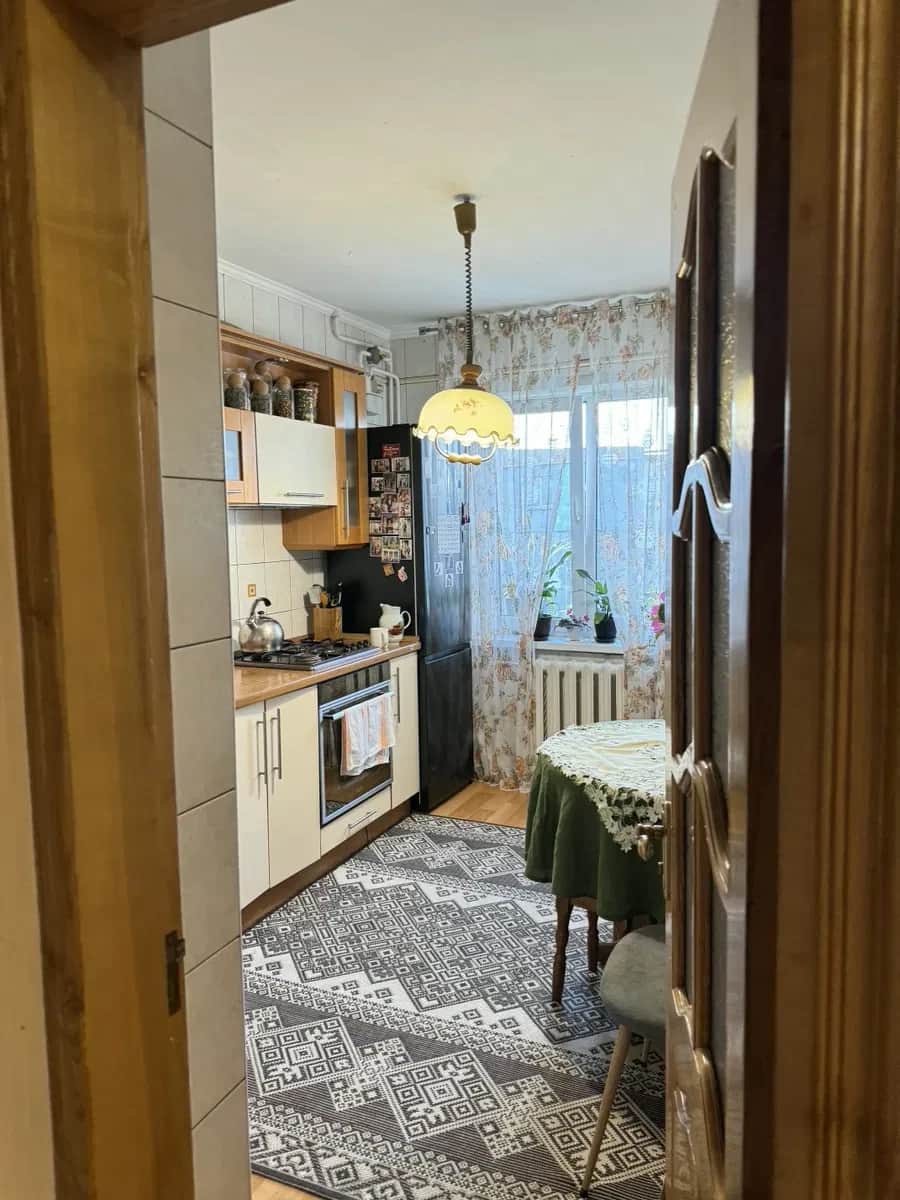 3-кімнатна квартира, Біла Церква: автономне опалення, паркет - фото 1