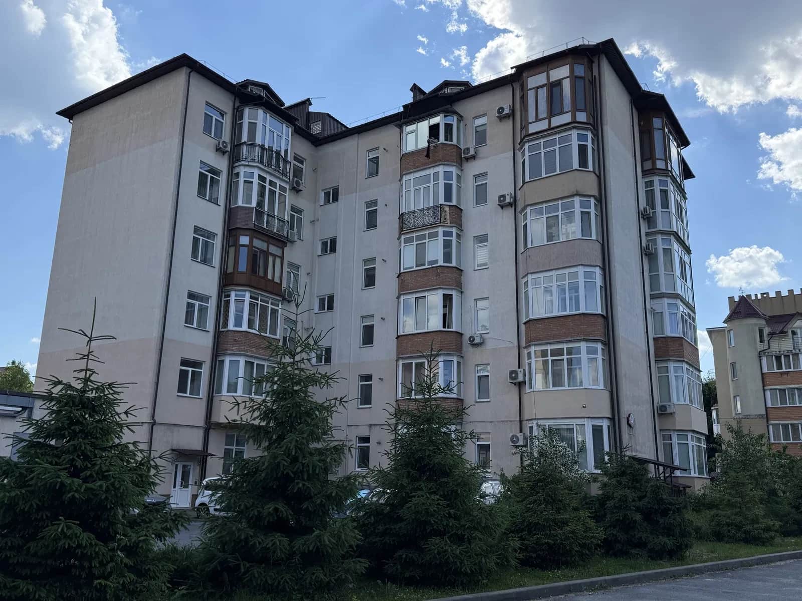 2-кімнатна квартира у ЖК Нагірне: авторський ремонт, світло не вимикають - фото 1