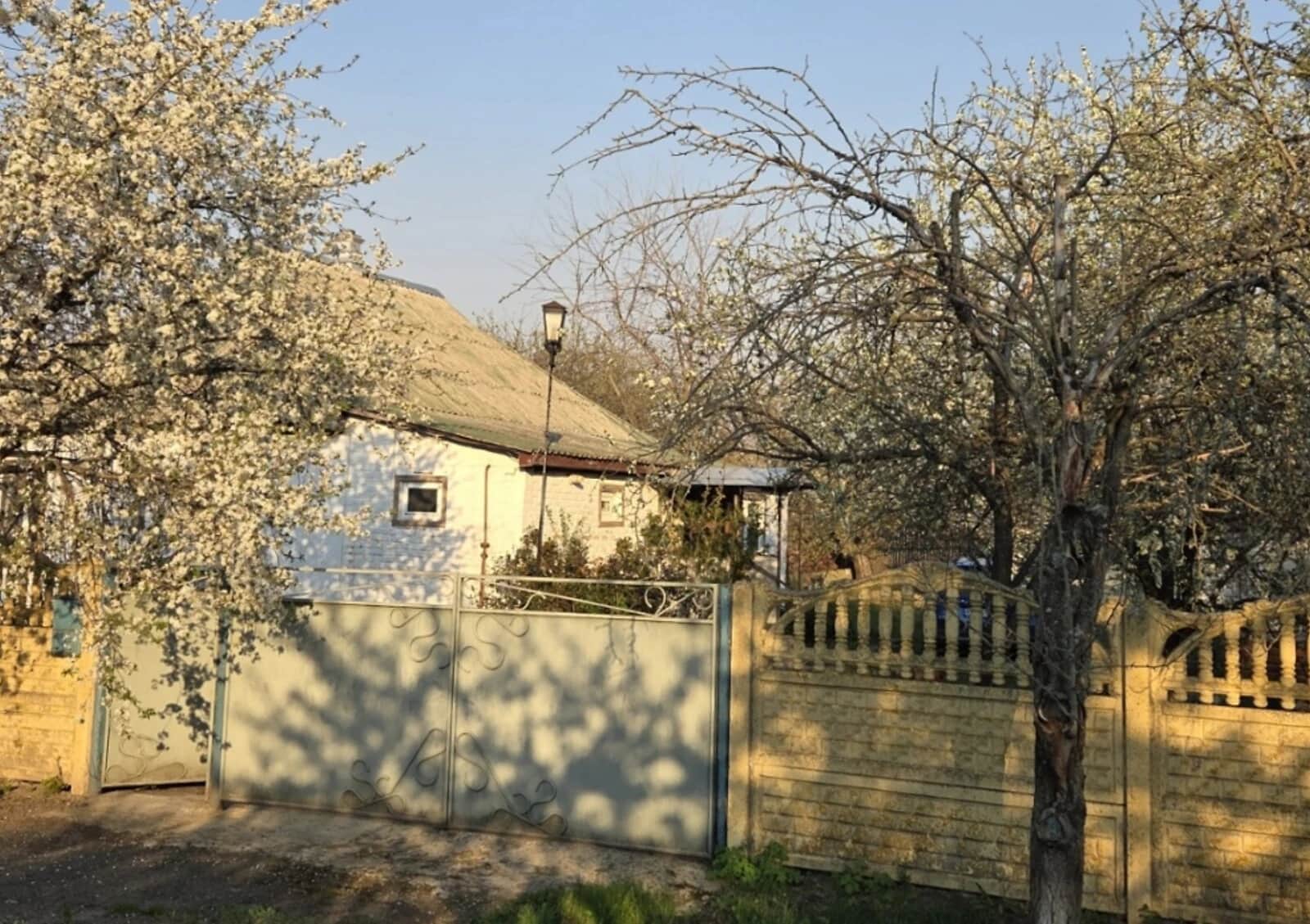 Будинок, Покровське: гараж, бесідка, город і сад - фото 1