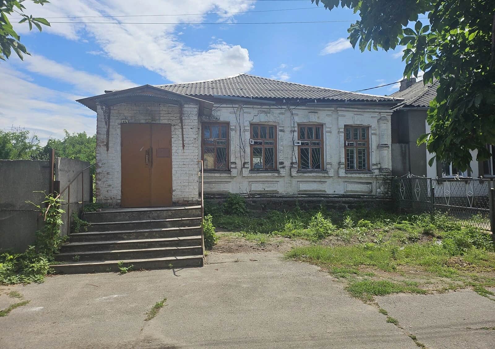 Приміщення, Первомайськ: фасадне, окреме, стеля 4 м - фото 1