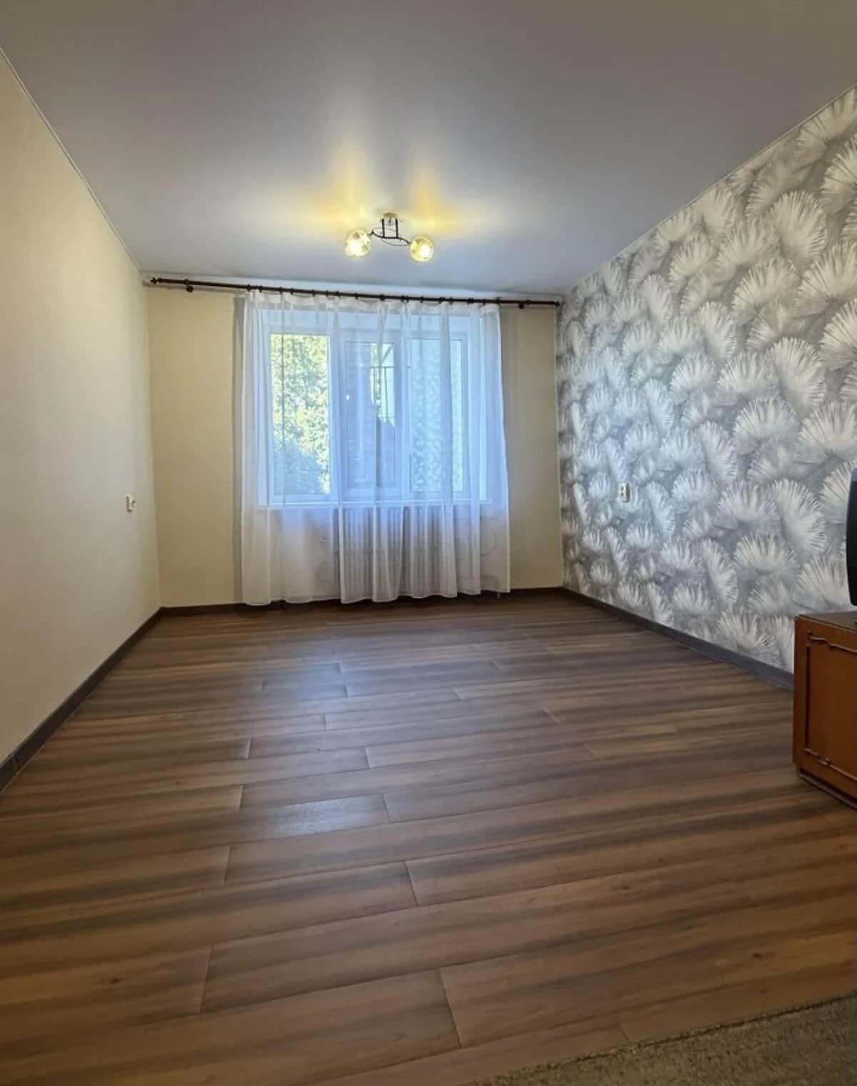 1-кімнатна квартира, Космонавтів: кухня-студія, житловий ваучер - фото 1