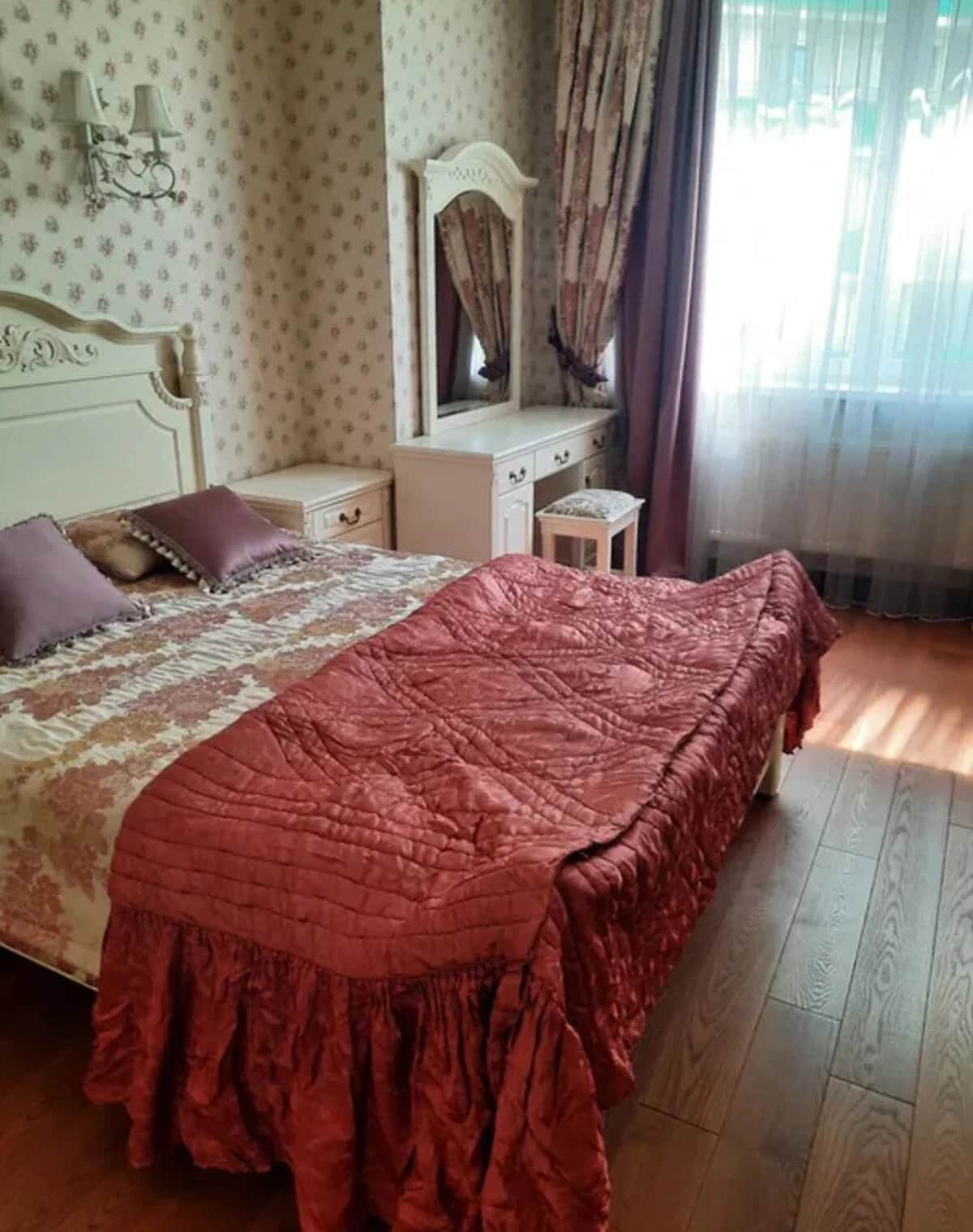 3-кімнатна квартира, Вітряні Гори: дизайнерський ремонт, закритий двір - фото 1