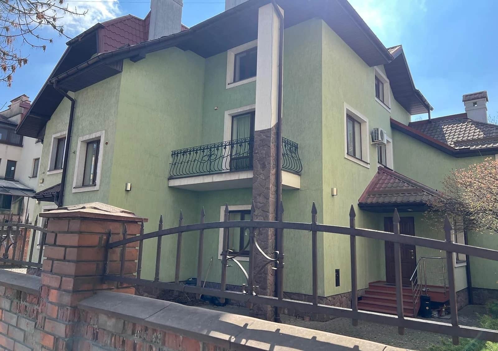 Будинок, Залізничний: 2 спальні, гараж із підвалом, 4 сотки - фото 1
