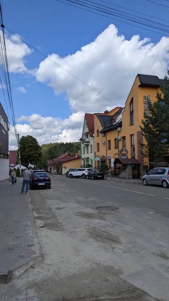 Приміщення, Східниця: фасадне, харчування з обладнанням, сонячні панелі - фото 2