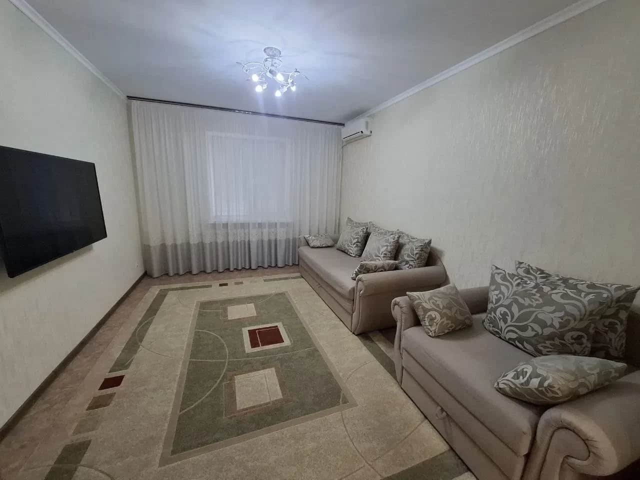 3-кімнатна квартира, Комунарський: два санвузли, житловий стан - фото 1