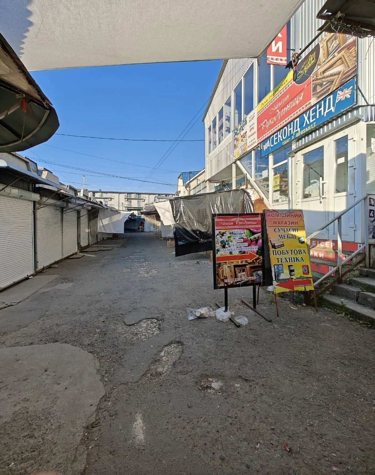 Приміщення, Оболоня: фасадне, окреме, торг можливий - фото 1