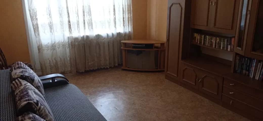 2-кімнатна квартира, Лазурний: новий диван, ортопедичний матрац - фото 1