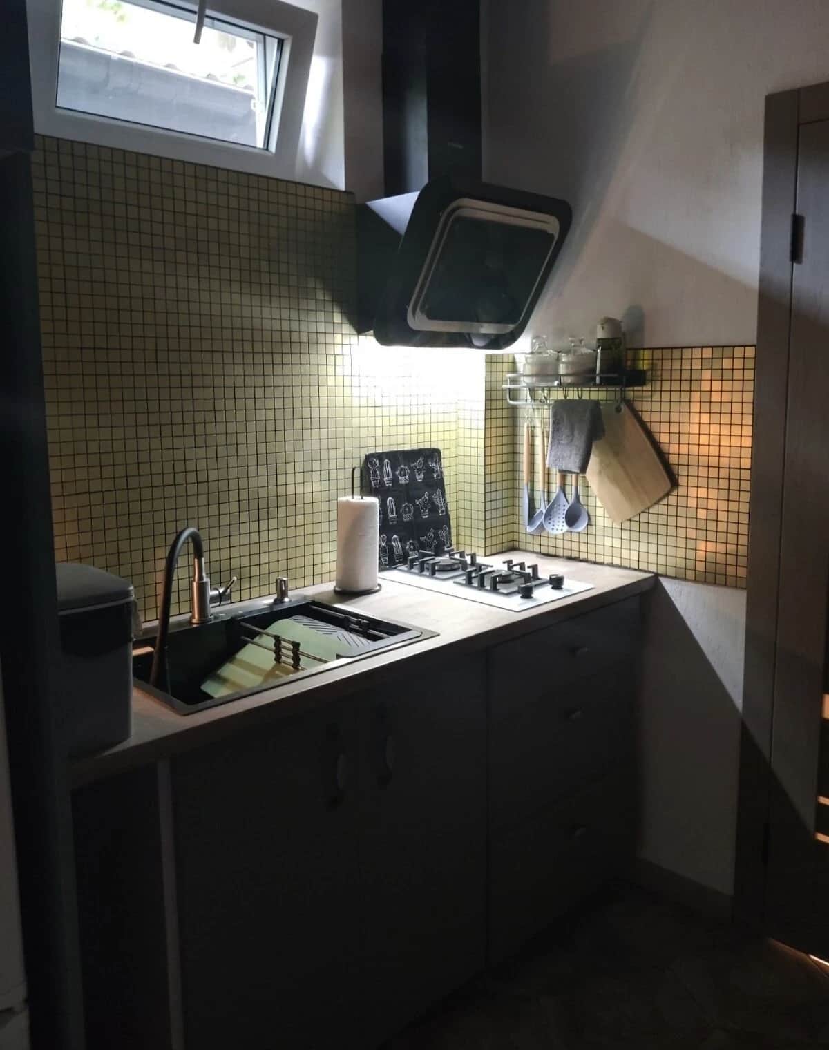 Таунхаус, Приморський: комунальні 1000 грн взимку, 500 влітку - фото 2