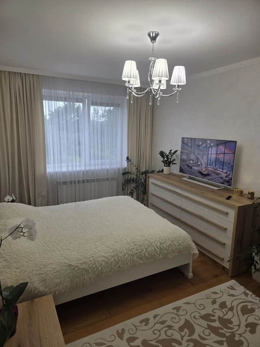 2-кімнатна квартира, Жовква: євроремонт, меблі й техніка - фото 1