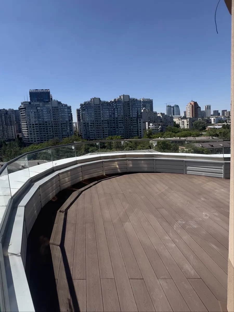 Пентхаус у ЖК 52 Перлина (Pechersk Plaza): тераса 45 м², панорама Києва - фото 1