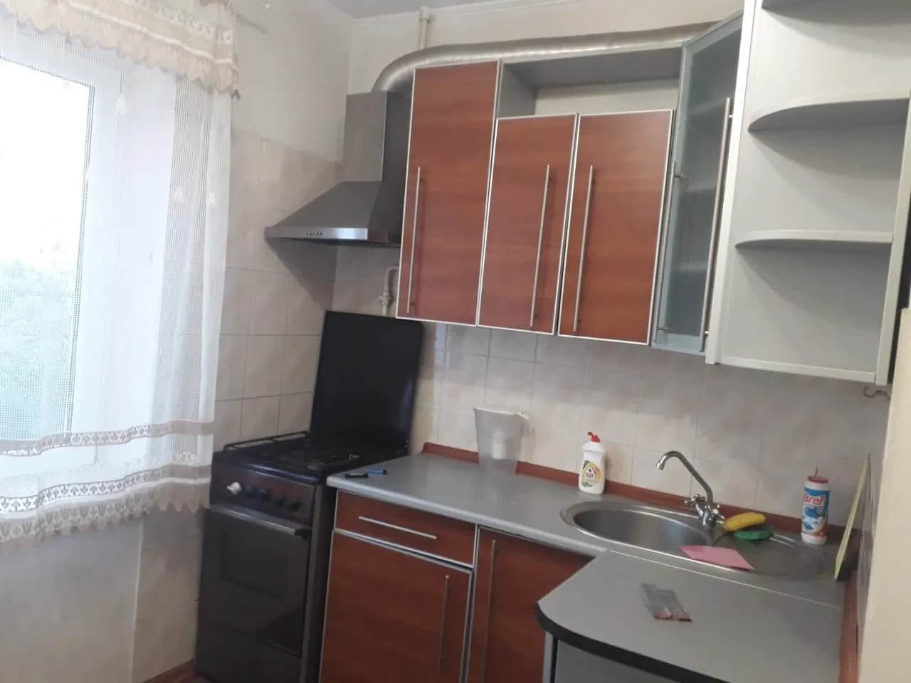 1-кімнатна квартира, Деснянський: вода й опалення без світла - фото 1
