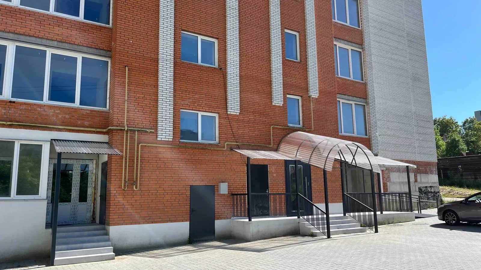 3-кімнатна квартира, Трускавець: новобудова, газове опалення - фото 1