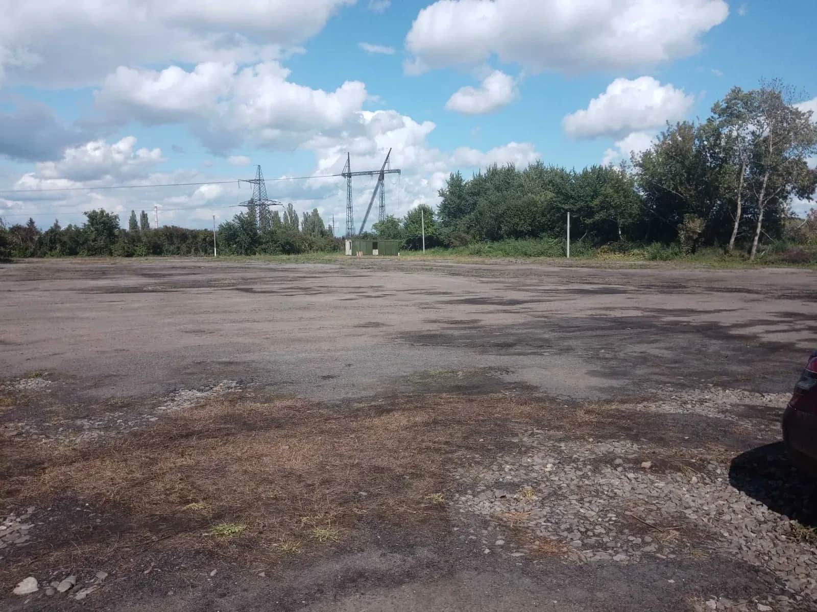 Ділянка 2 000 соток, Луцьк: стоянка фур, щебінь, спецтехніка - фото 1