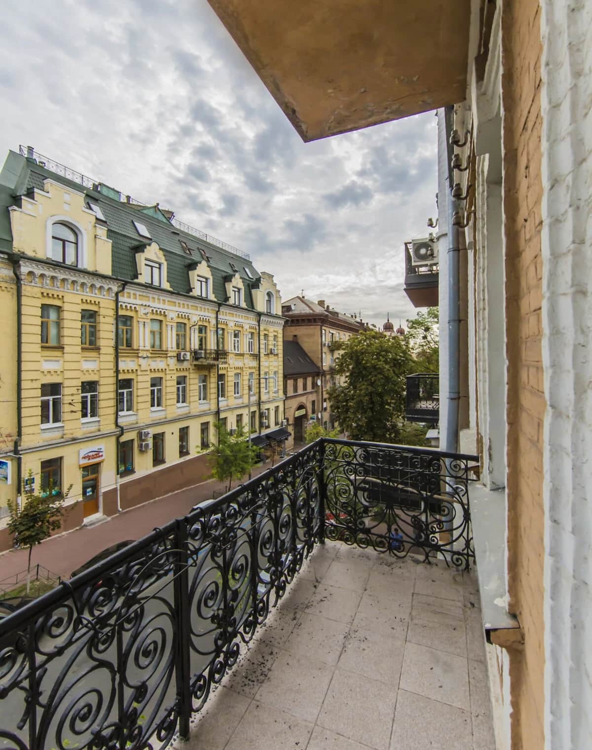 5-кімнатна квартира, Шевченківський: дизайнерський ремонт - фото 1