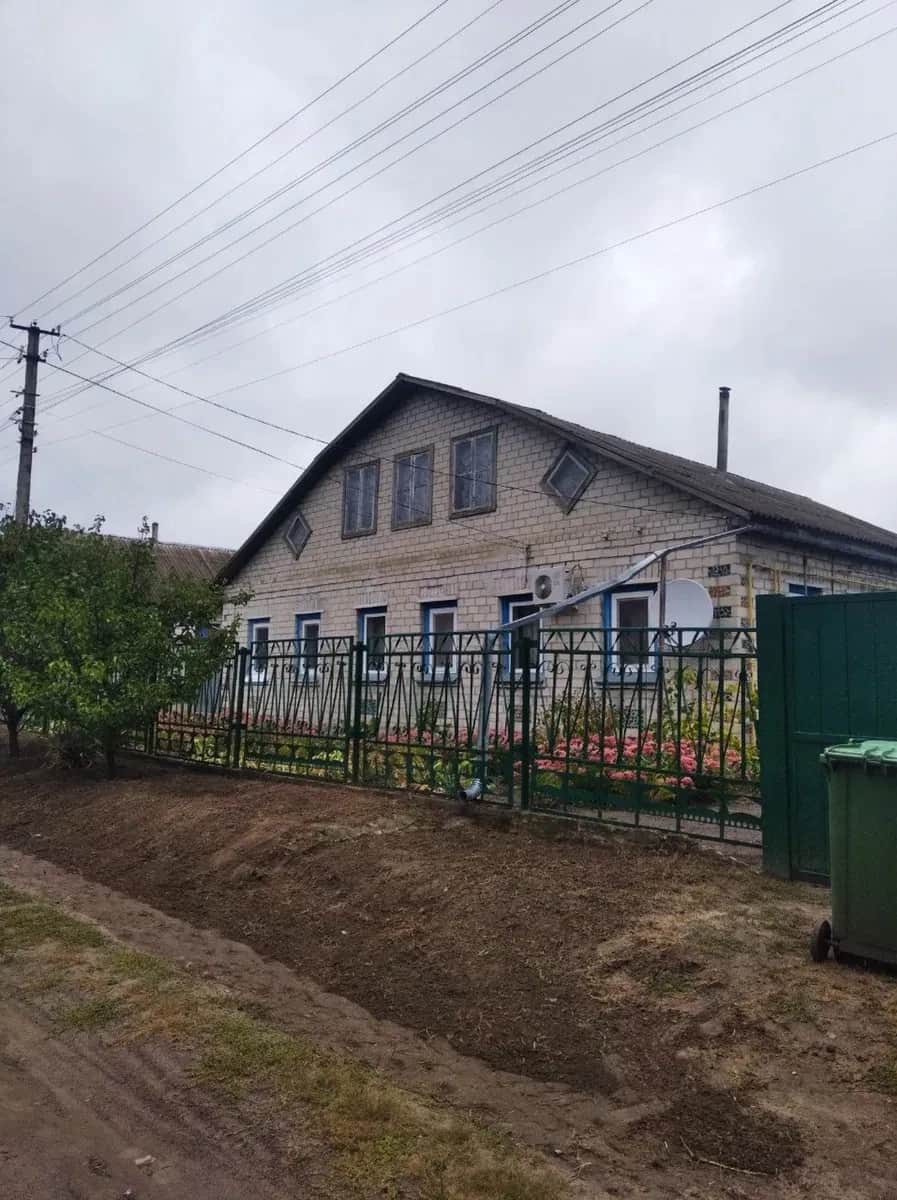 Будинок, м-н Дахнівка: 10 соток, обмін на 3-кімнатну в Черкасах - фото 1