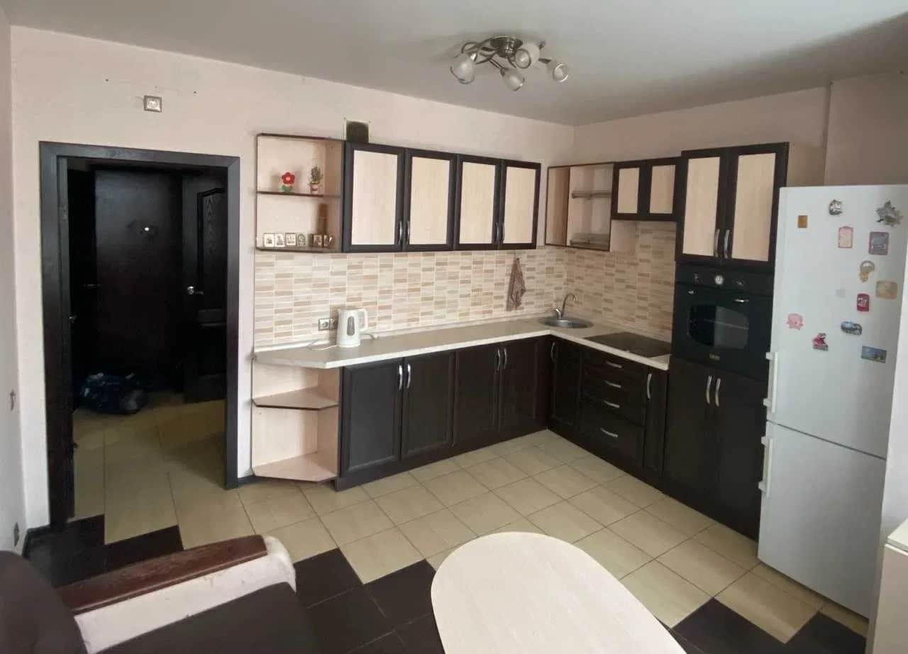 1-кімнатна квартира у ЖК «Радужний»: тиша, кухня-їдальня 15,5 м² - фото 2