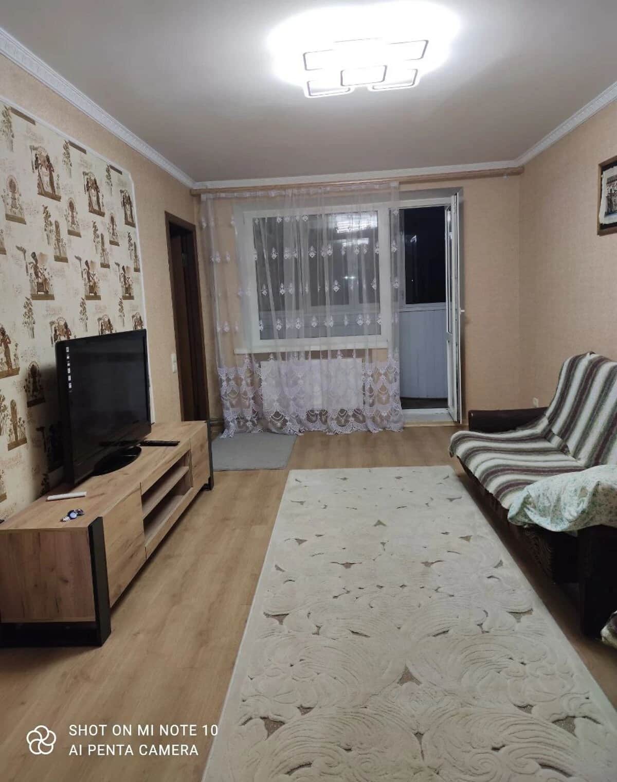3-кімнатна квартира, Липки: кухня-студія, газове опалення, вода без світла - фото 1