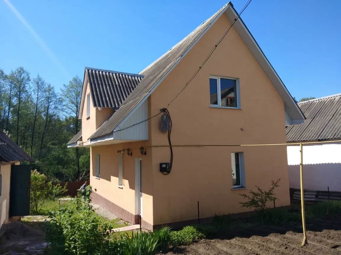Будинок, Звягель: два будинки, гараж, приватизована земля - фото 1