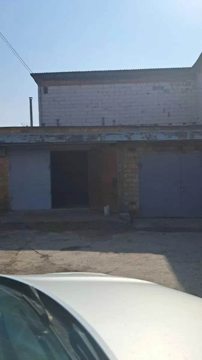 Гараж, Солом'янський: ГБК «Батиевський», свердловина, підвал-сховище - фото 1
