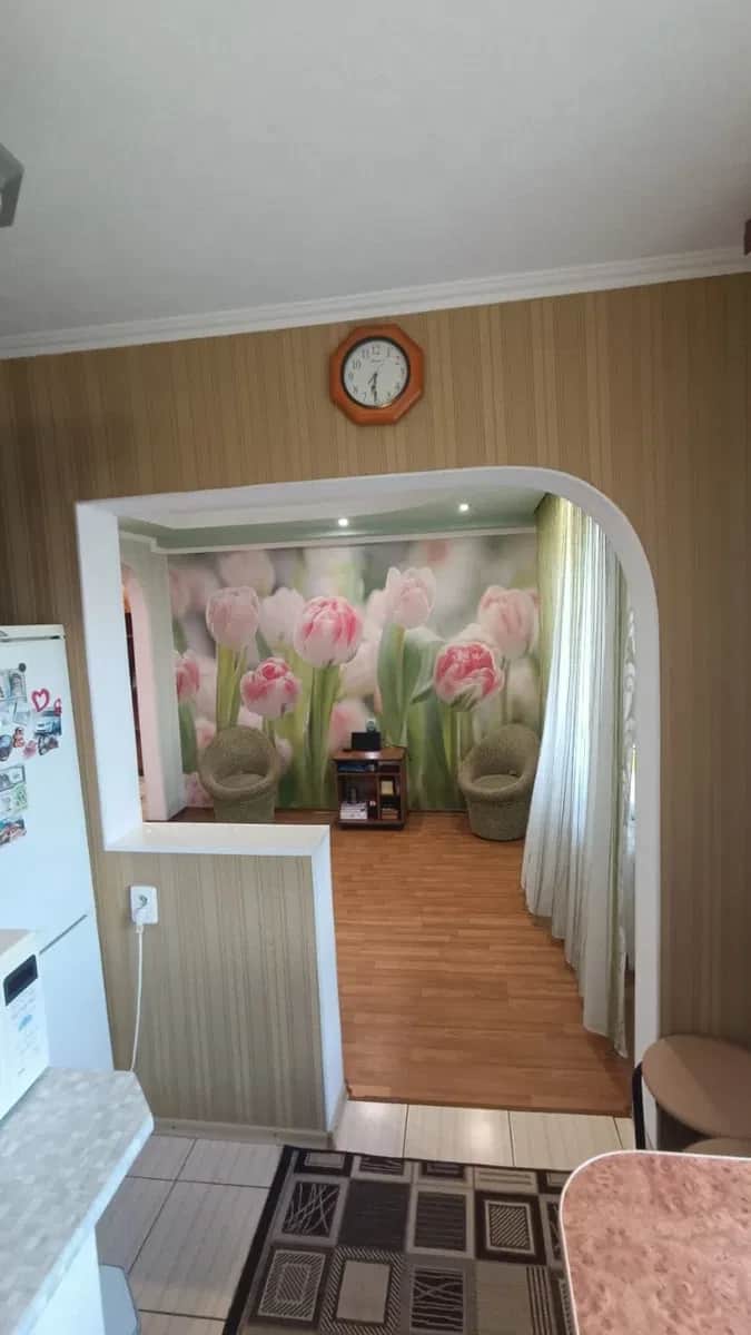 2-кімнатна квартира, Біла Церква: кухня-студія, 2 балкони, косметичний ремонт - фото 2