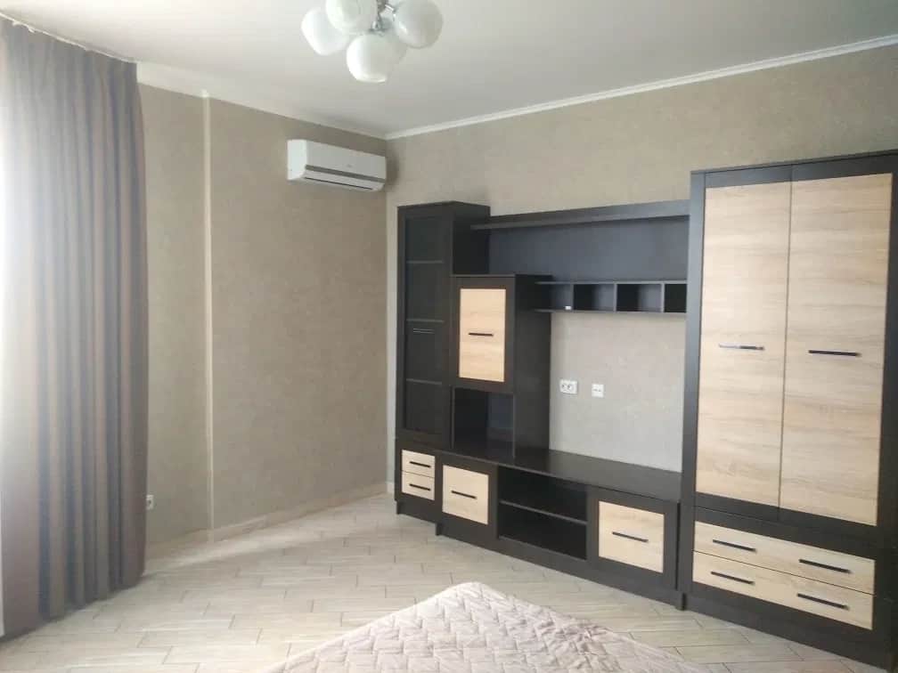 1-кімнатна квартира, Дарницький: генератор, євроремонт - фото 1