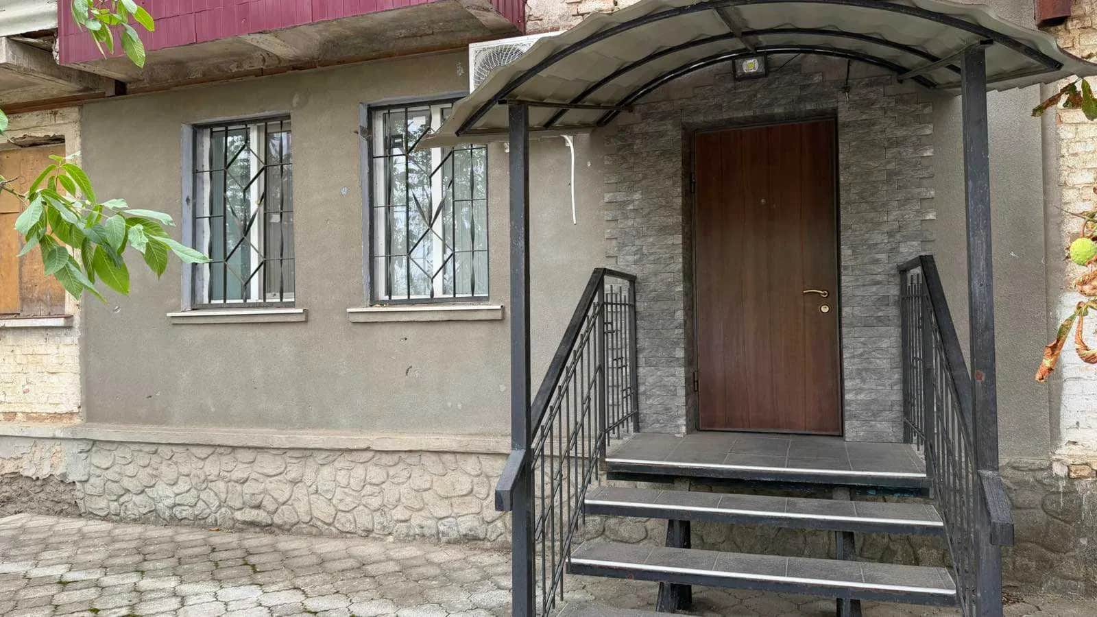 3-кімнатна квартира, Снігурівка: окремий вхід, паркування, єВідновлення - фото 1