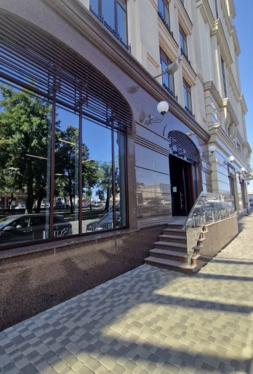 Приміщення, Подільський: фасадне, під ресторан, власна котельня - фото 1