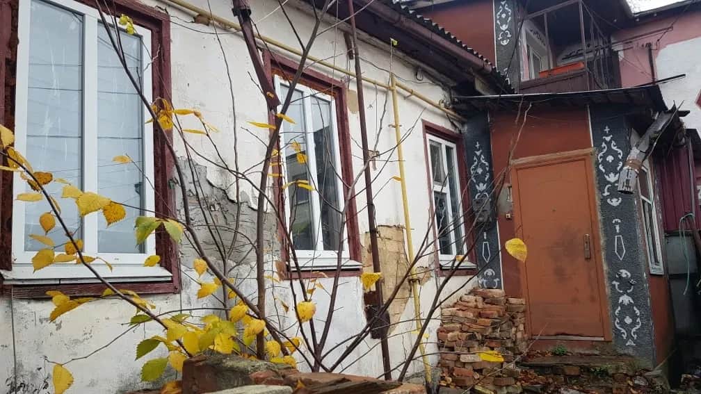 Частина будинку, Центр: потрібен ремонт, парк, садочок номер 30 - фото 2