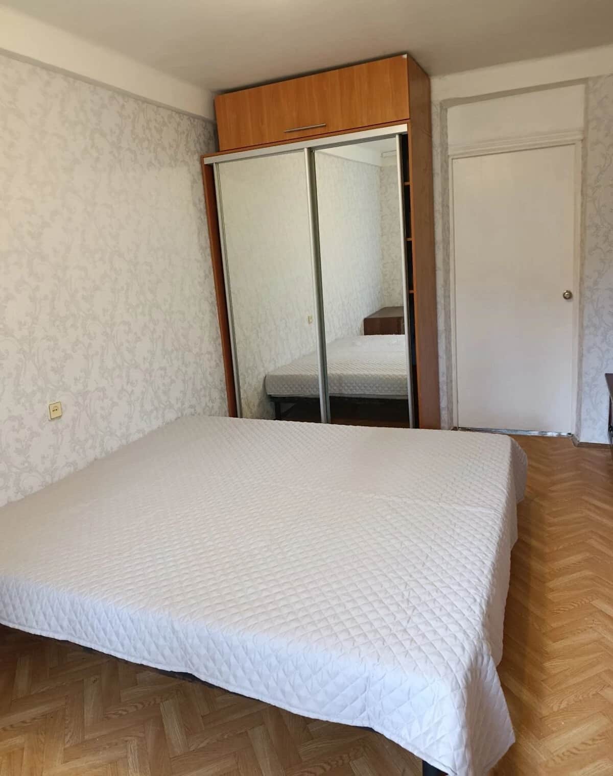 2-кімнатна квартира, Відрадний: косметичний ремонт, метро Берестейська - фото 1