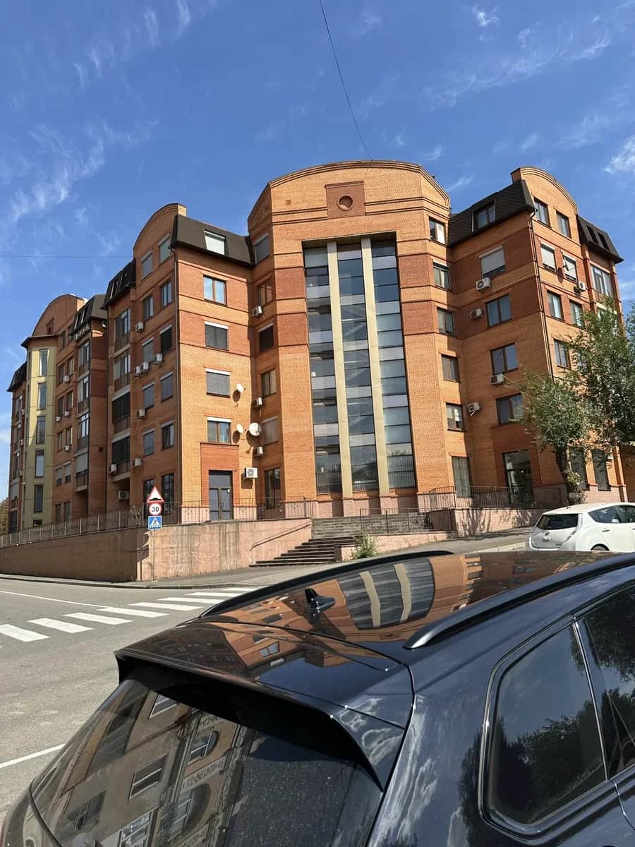 3-кімнатна квартира, Центрально-Міський: вільне планування, торг - фото 1