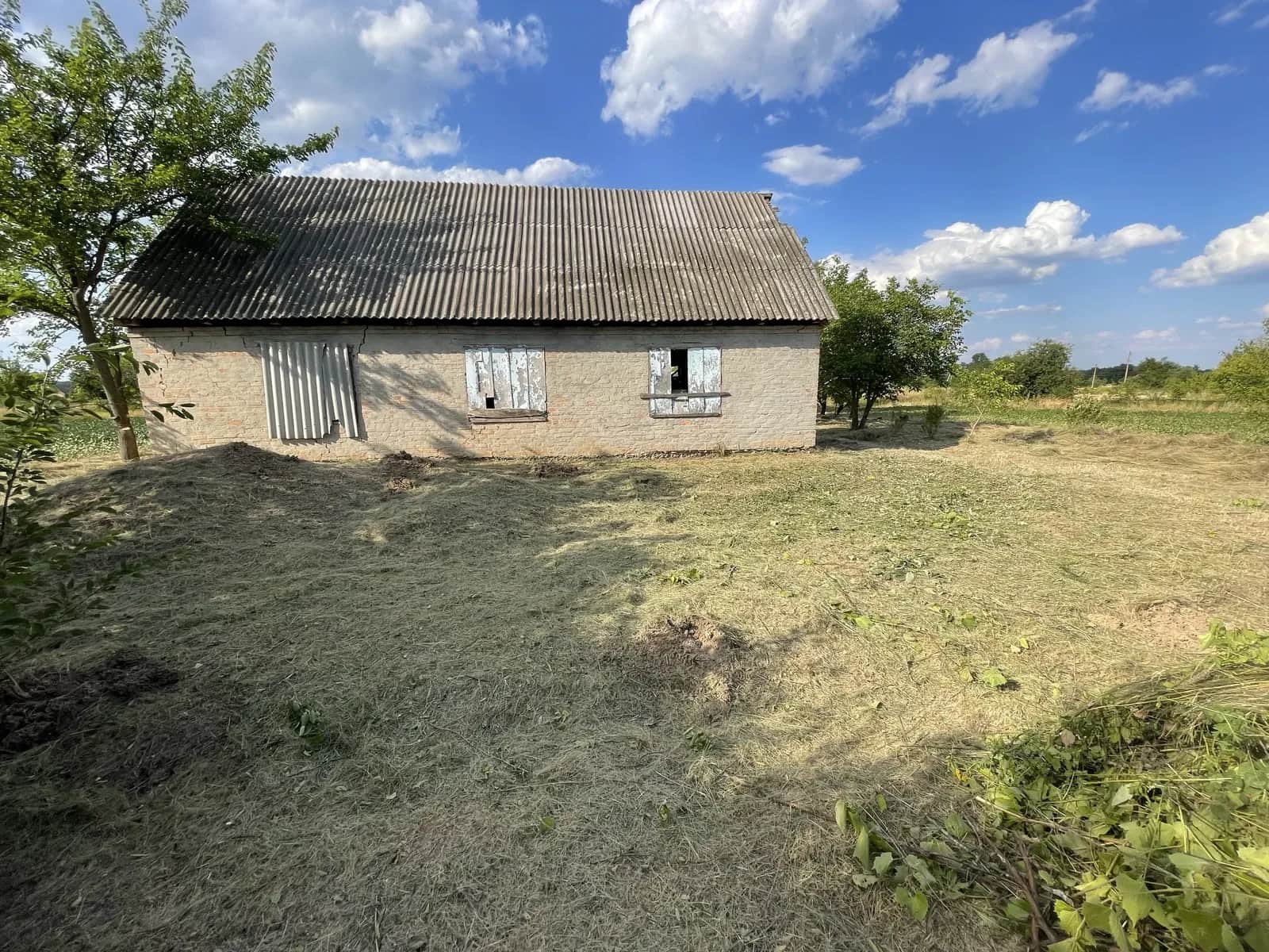 Ділянка 20 соток, Маньківка: під комерцію, недобудований будинок - фото 1