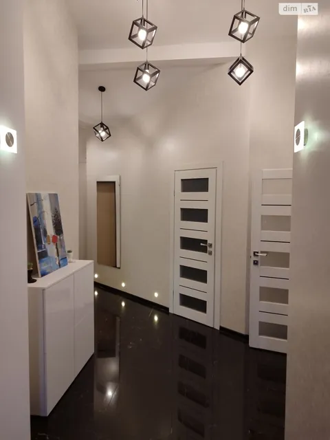 3-кімнатна квартира, Нова Долина: дизайнерський ремонт - фото 1
