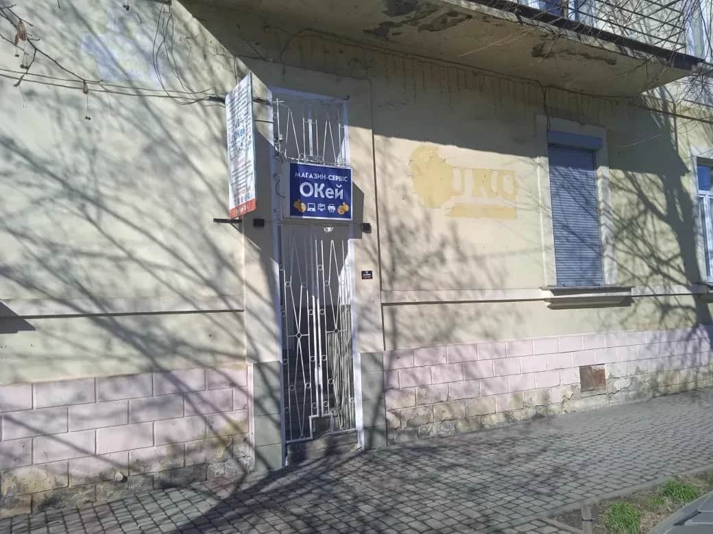 Приміщення, Мукачево: фасадне, у центрі, з ремонтом - фото 1